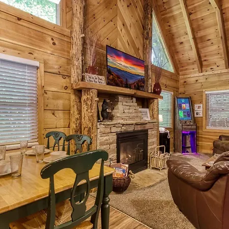 Er96 - Squirrel'S Leap - Great Location! Close To Town! Cabin